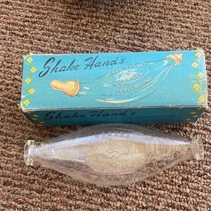 Vintage, Shakes Hand’s Feeder, Excellent Condition